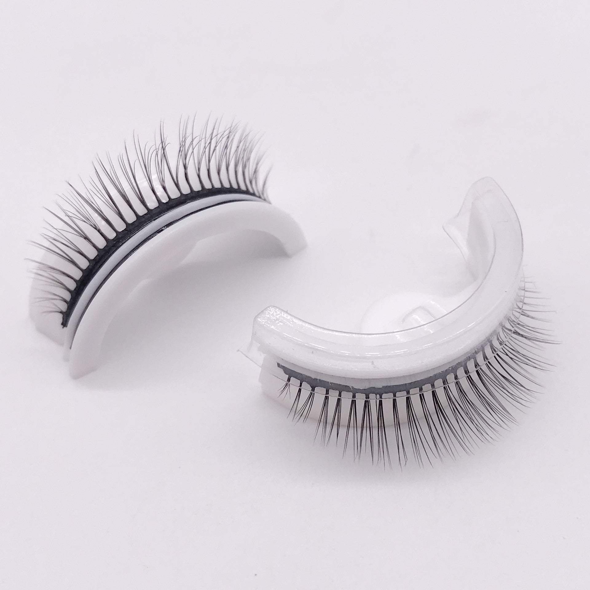 Waterproof – Reusable Self-Adhesive Eyelashes